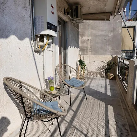 Rock White Lotus شقة