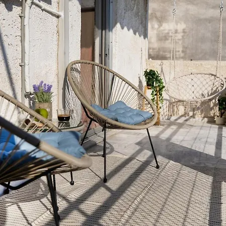 Rock White Lotus كالامباكا