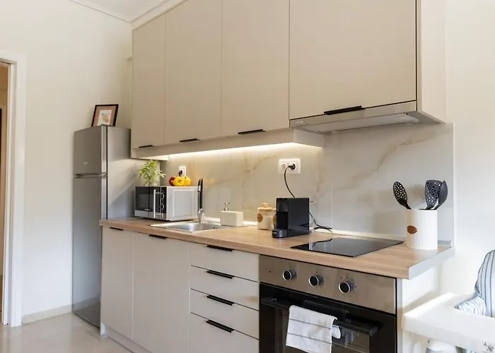 Rock White Lotus Kalambaka