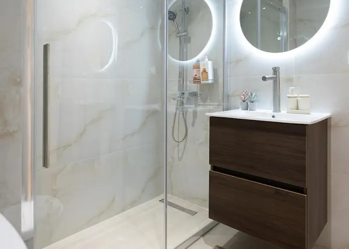 Rock White Lotus Apartament *